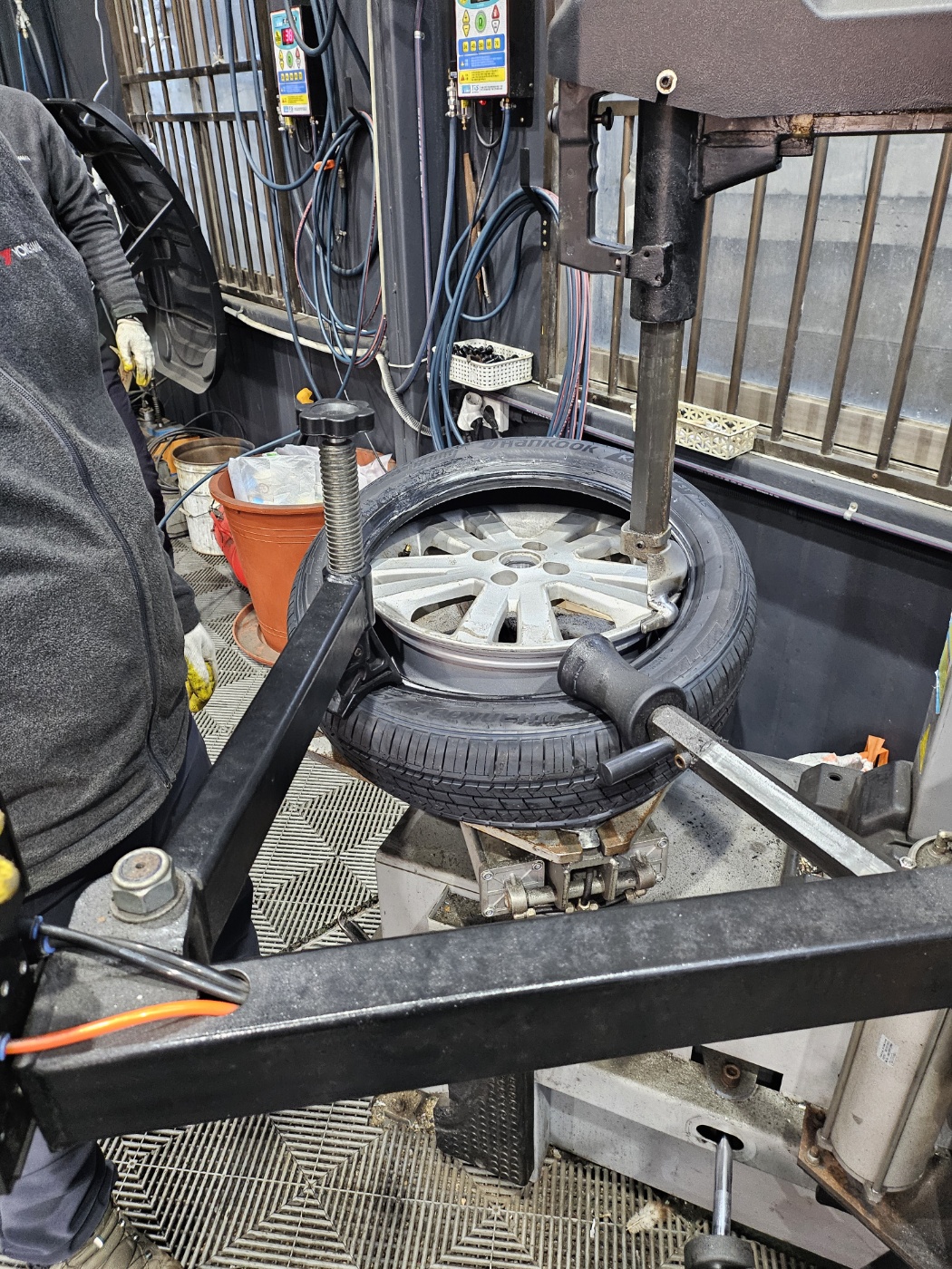 /user/k/kingkongtire/editor/2402/87924779124c501b9f57ec2b06474877_1708318857_265.jpg 이미지크게보기