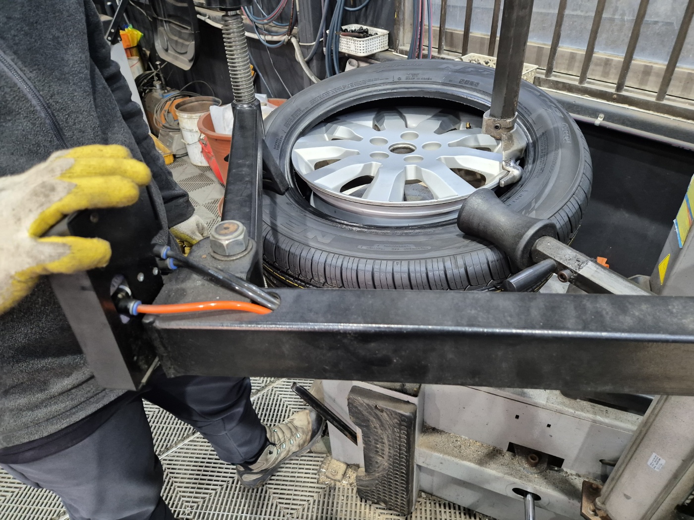 /user/k/kingkongtire/editor/2402/c641e7ad53b261798f0addf39950c69f_1708235948_8284.jpg 이미지크게보기