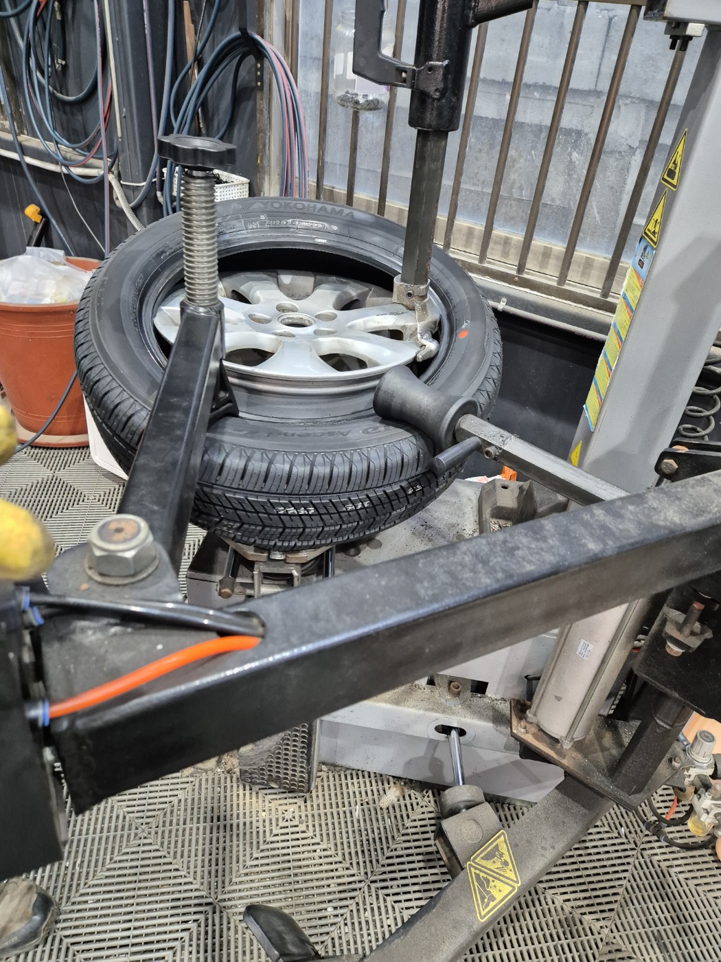 /user/k/kingkongtire/editor/2402/c641e7ad53b261798f0addf39950c69f_1708235986_4916.jpg 이미지크게보기