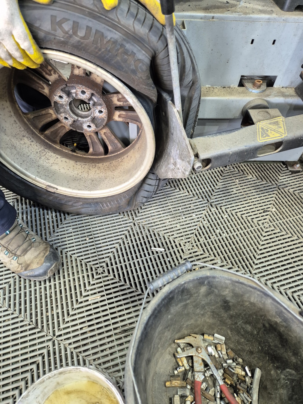 /user/k/kingkongtire/editor/2403/25af12e74d668dd221de6594fa68b1c7_1711268428_5173.jpg 이미지크게보기