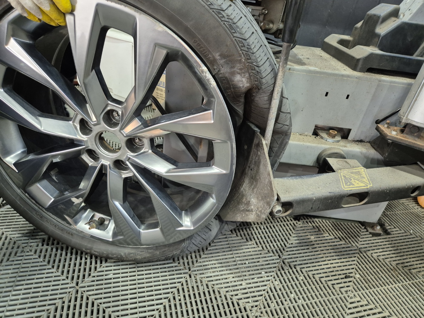 /user/k/kingkongtire/editor/2403/4ec0dde5fdb088f8aba4dc8affd36e00_1710119034_3271.jpg 이미지크게보기