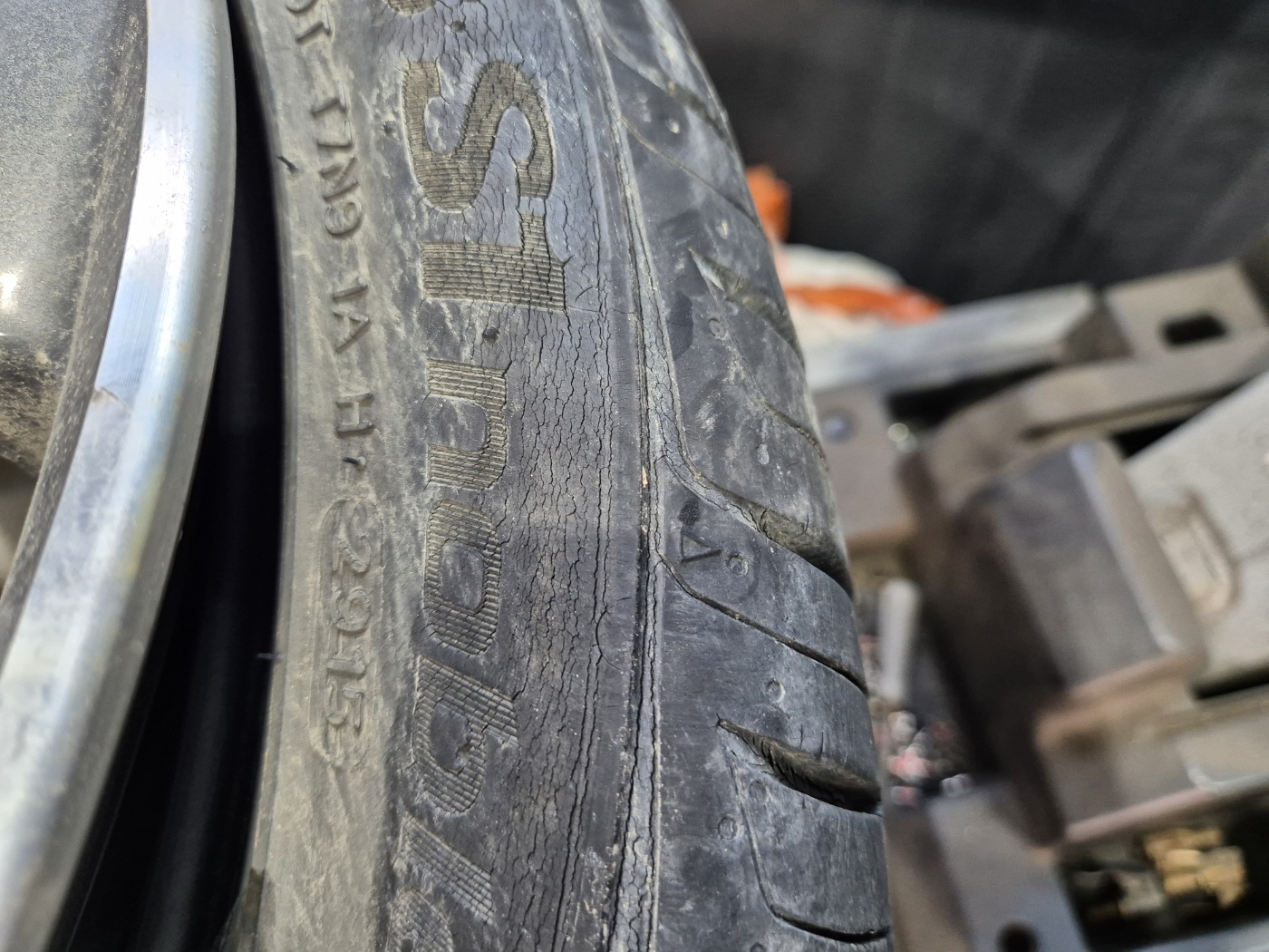 /user/k/kingkongtire/editor/2403/a27a9c7a4eab4b415c30c26fdd59b57b_1711156951_6468.jpg 이미지크게보기