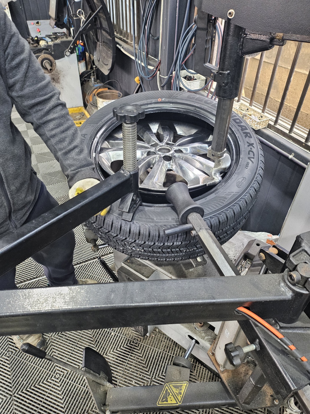 /user/k/kingkongtire/editor/2403/c6a618e089dd9cfd4c73fb78e846e25f_1709522361_2408.jpg 이미지크게보기