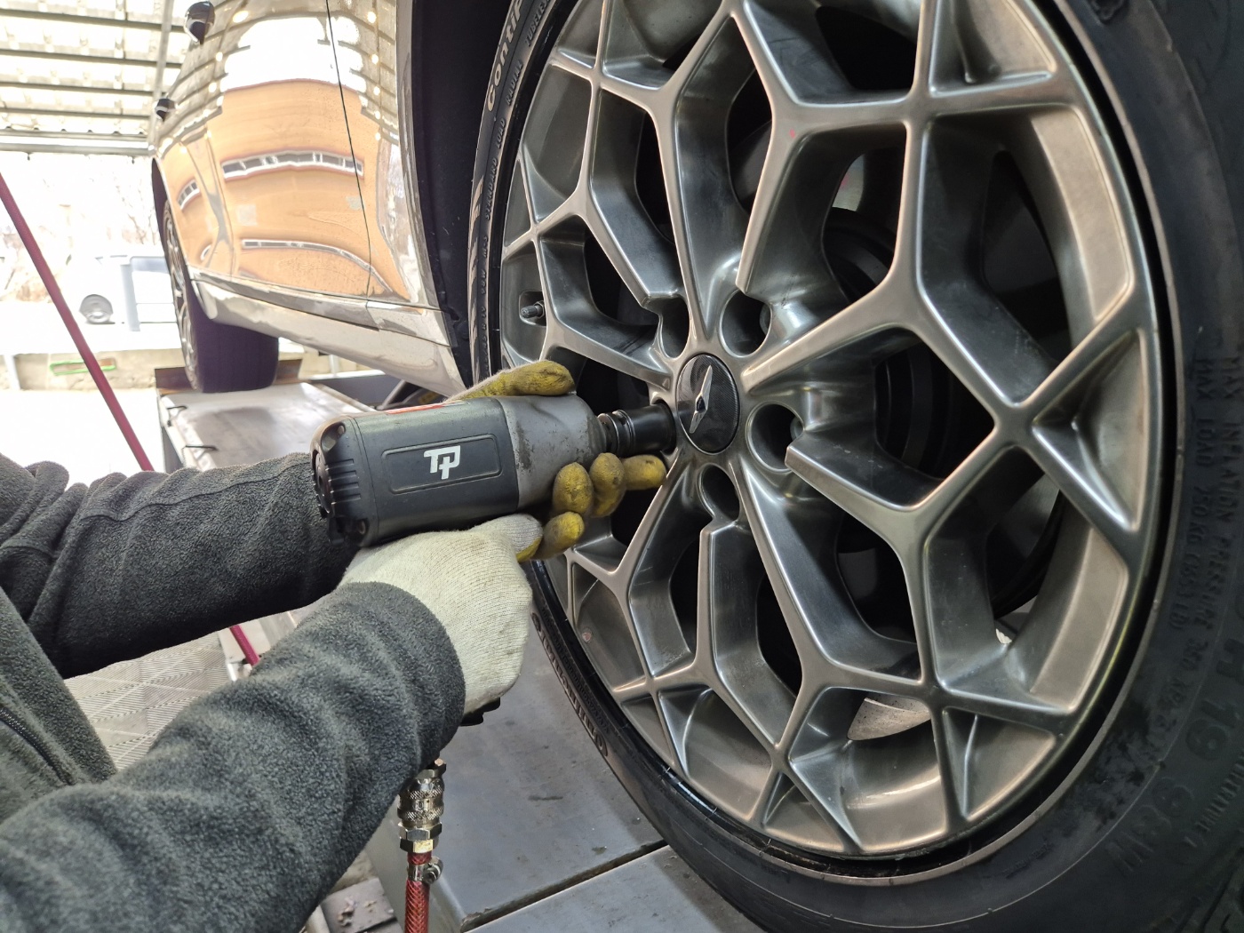 /user/k/kingkongtire/editor/2403/ecef80f9d5944567f8567eae04a1d7ef_1710821129_4816.jpg 이미지크게보기