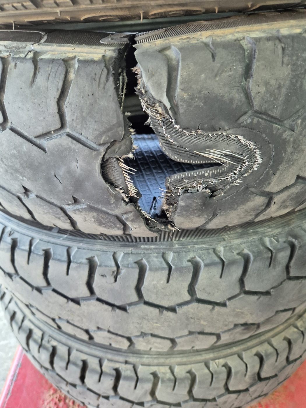 /user/k/kingkongtire/editor/2404/005cfbdcc5d38a65d7dc0f406ce26189_1711929862_9962.jpg 이미지크게보기