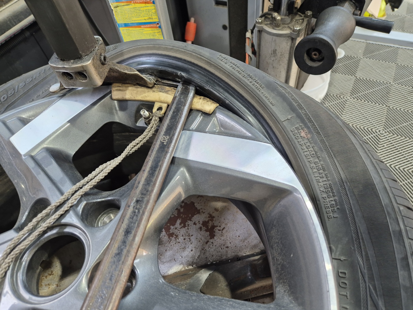 /user/k/kingkongtire/editor/2404/409312425e7dcc12c42a72003b0cd513_1713499049_451.jpg 이미지크게보기