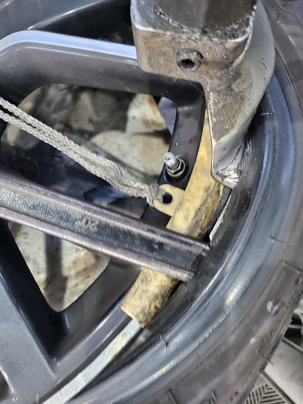 /user/k/kingkongtire/editor/2404/531bd44df81eadaad496f9f32fbfe533_1712196008_5758.jpg 이미지크게보기