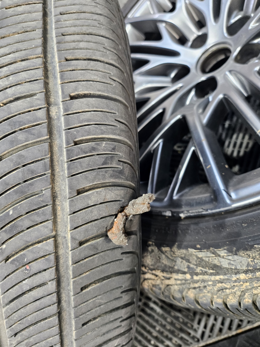 /user/k/kingkongtire/editor/2404/6cf2142d181abaeacc577d87a29a5f9d_1714114887_6187.jpg 이미지크게보기