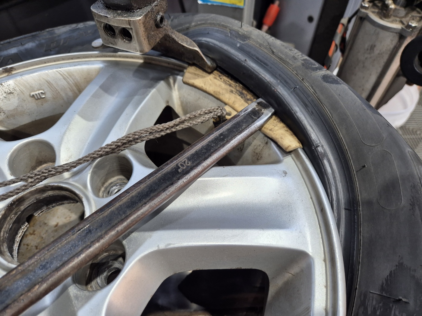 /user/k/kingkongtire/editor/2404/be65e4827f01d0eda63f2c571403c42c_1713919009_8446.jpg 이미지크게보기