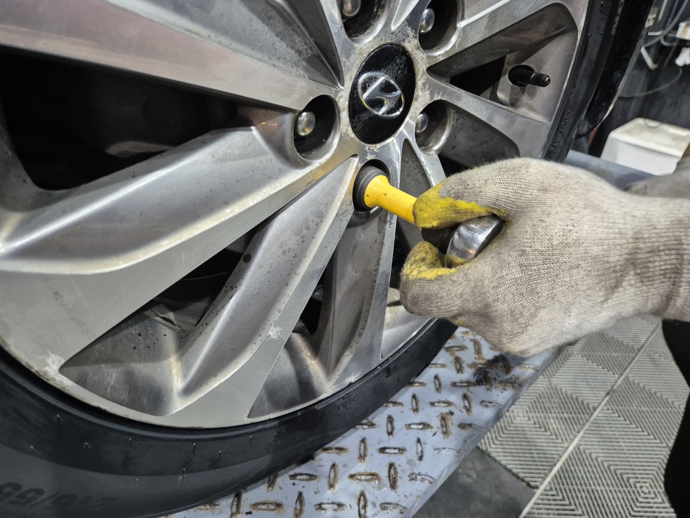 /user/k/kingkongtire/editor/2404/bf0ec9c078889bf561293b61fd9e1cc5_1714432791_7799.jpg 이미지크게보기