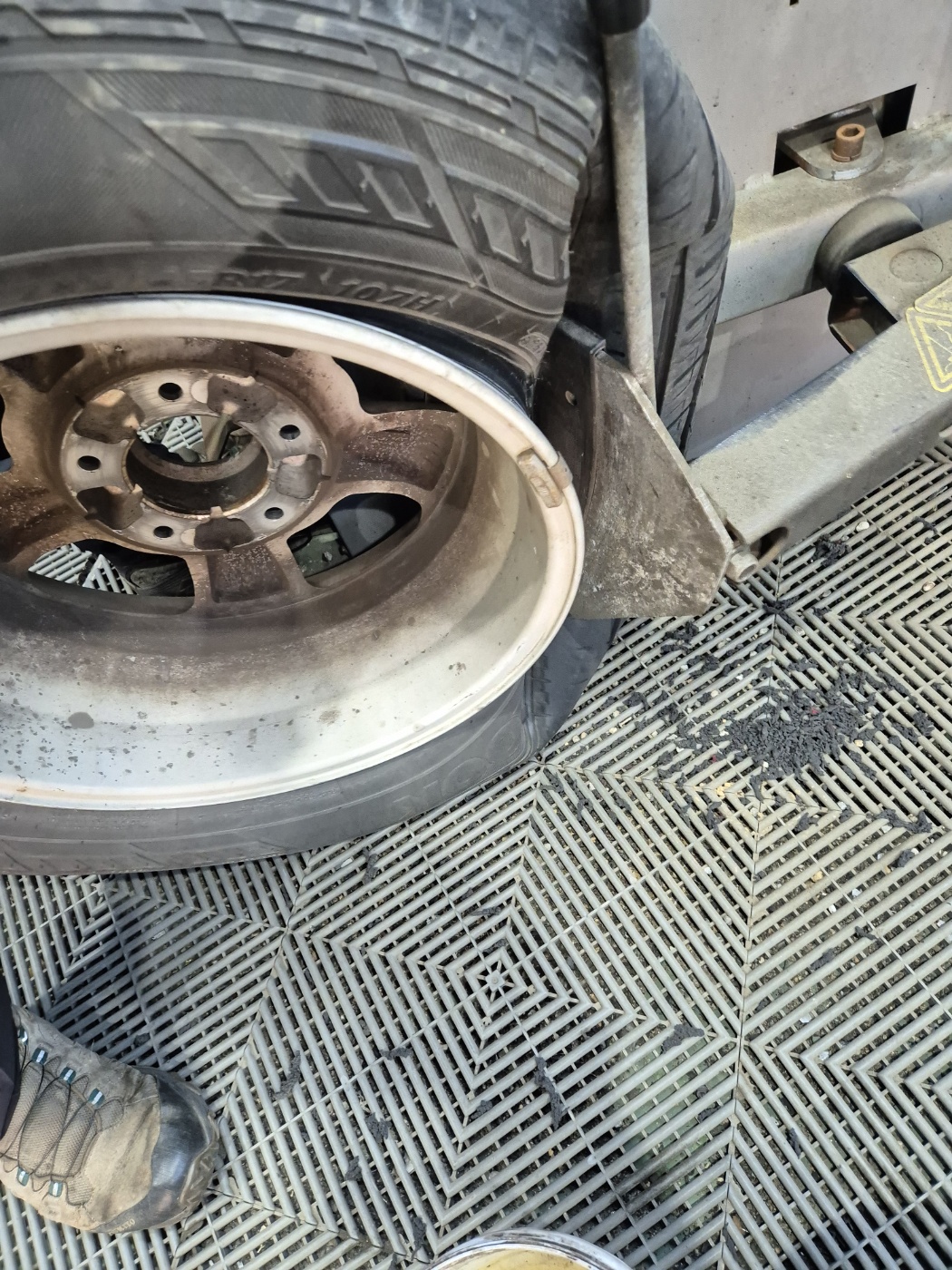 /user/k/kingkongtire/editor/2404/d5403a5c66aa5f249271edfb9b158b69_1714181138_5701.jpg 이미지크게보기