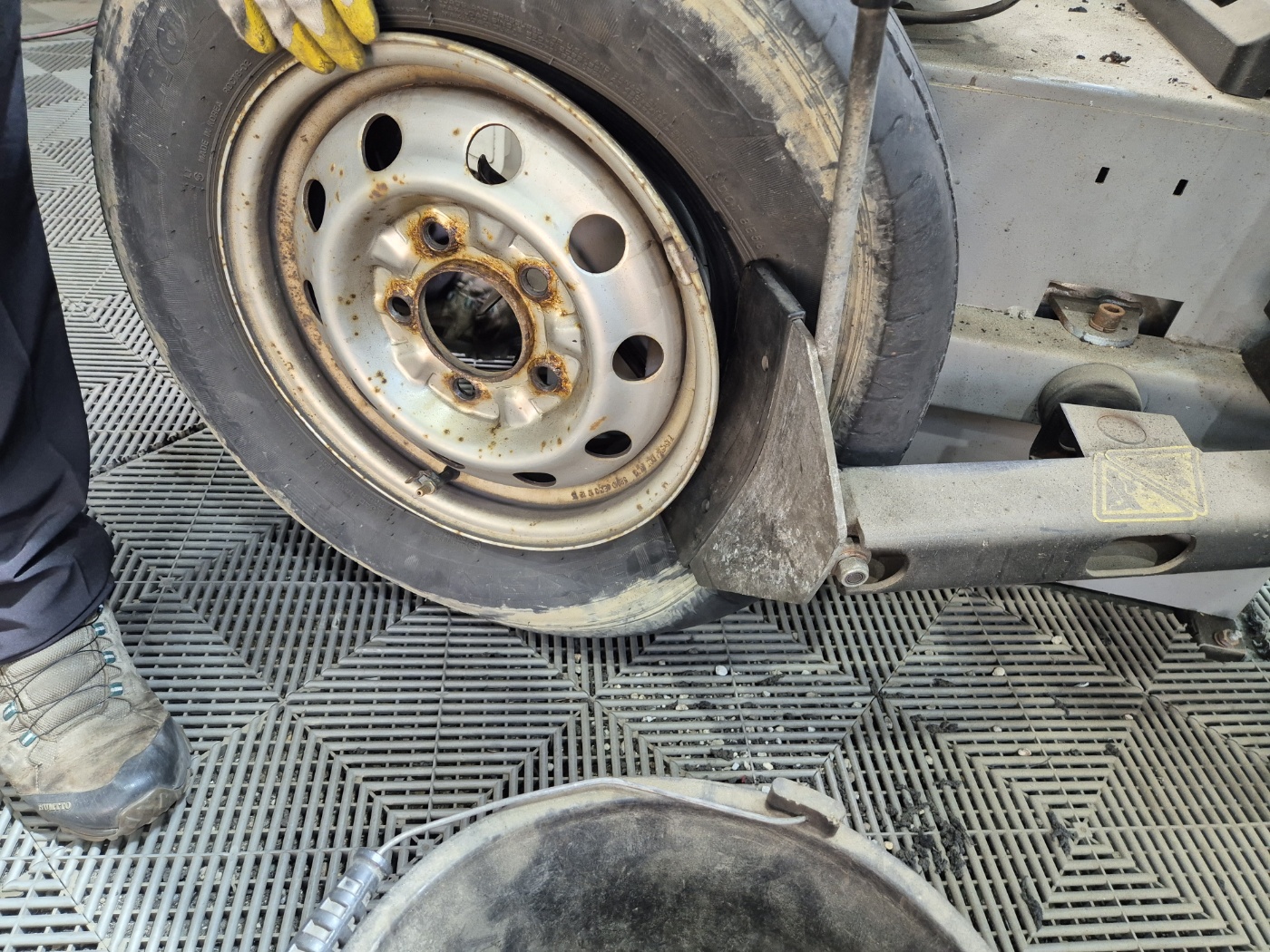 /user/k/kingkongtire/editor/2405/7090804720d68852e75fc03dd1342825_1716689705_0449.jpg 이미지크게보기