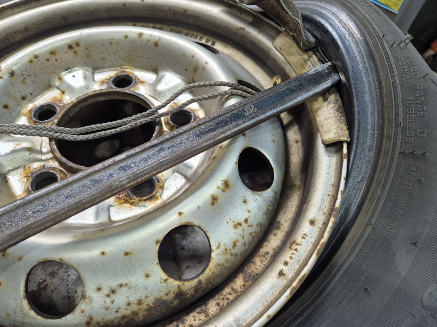 /user/k/kingkongtire/editor/2405/7090804720d68852e75fc03dd1342825_1716689705_1973.jpg 이미지크게보기