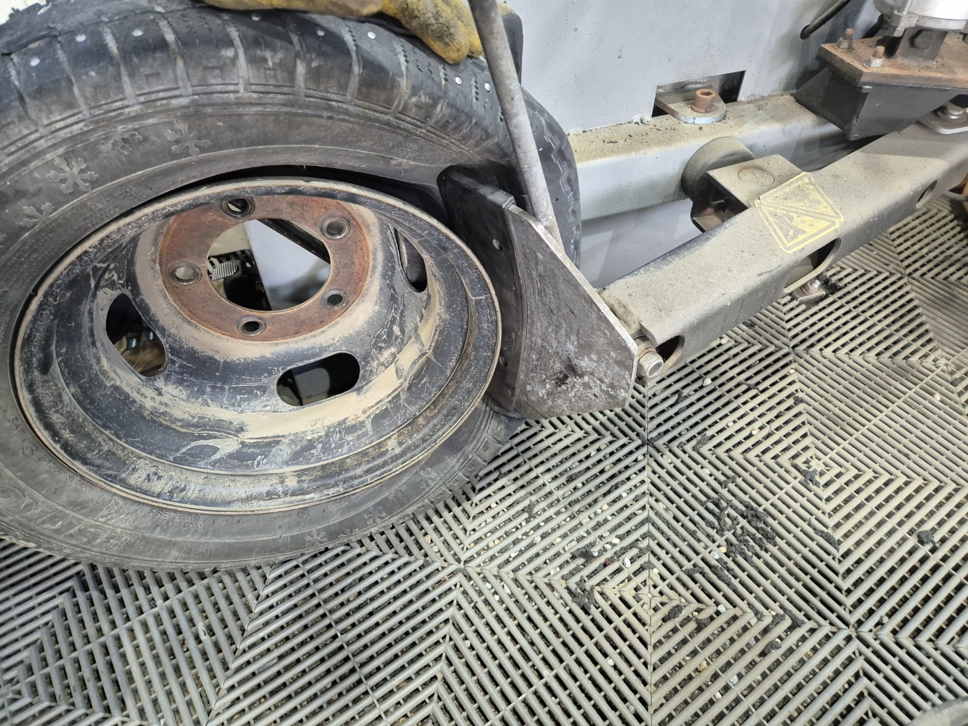 /user/k/kingkongtire/editor/2405/9d2ccdcf8ae49fa9f1bcd88c15e05b2a_1716014450_1082.jpg 이미지크게보기