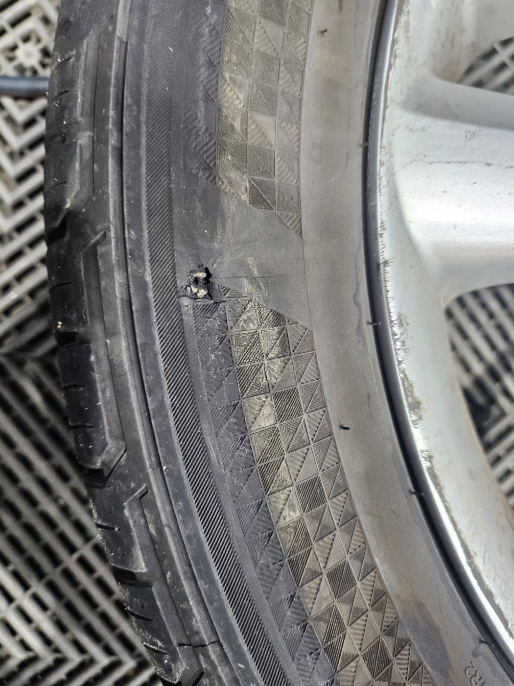 /user/k/kingkongtire/editor/2405/acef179dbf1c61bdd092c8a533c8b765_1715155260_2834.jpg 이미지크게보기