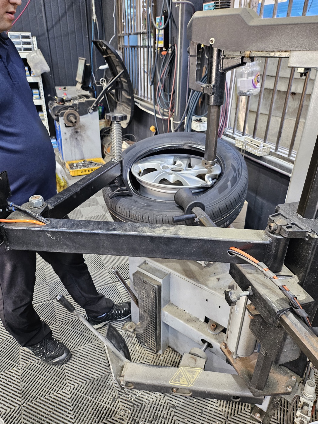 /user/k/kingkongtire/editor/2405/c88ac9946d445f145764061623f3af76_1715574969_7267.jpg 이미지크게보기