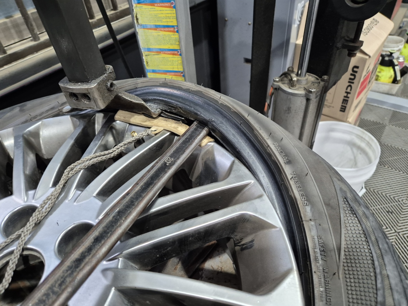 /user/k/kingkongtire/editor/2406/33552a07979c8117d1441aa5d717990f_1717814741_0658.jpg 이미지크게보기