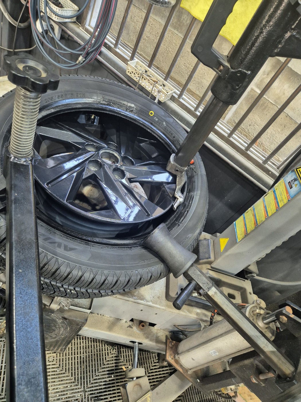 /user/k/kingkongtire/editor/2406/5ac4b66a371808065c0ad77c98c8d120_1717912408_2578.jpg 이미지크게보기