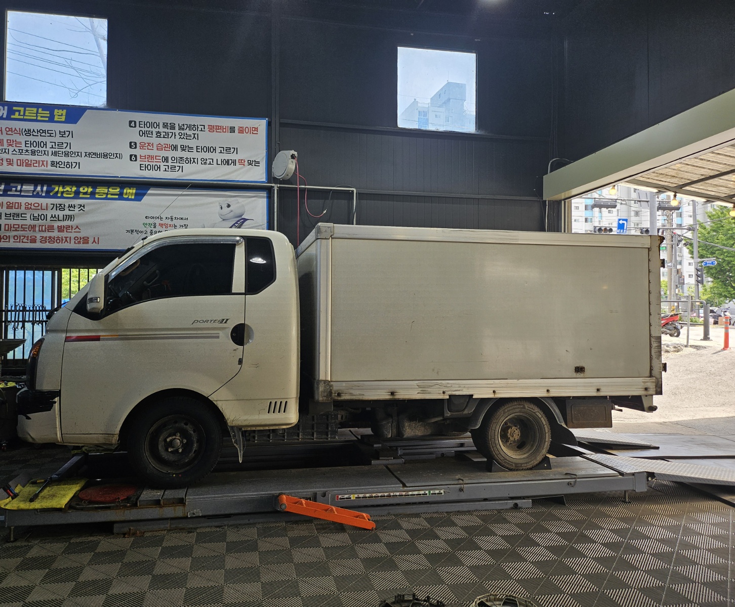 /user/k/kingkongtire/editor/2406/ce0365627e5325e3bd727acbcf8c9d5f_1717571512_4972.jpg 이미지크게보기