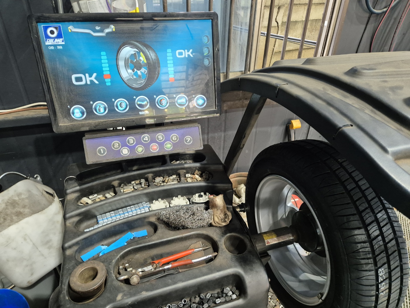 /user/k/kingkongtire/editor/2407/e6847063af84ef94d6026a118b664938_1720660290_6076.jpg 이미지크게보기