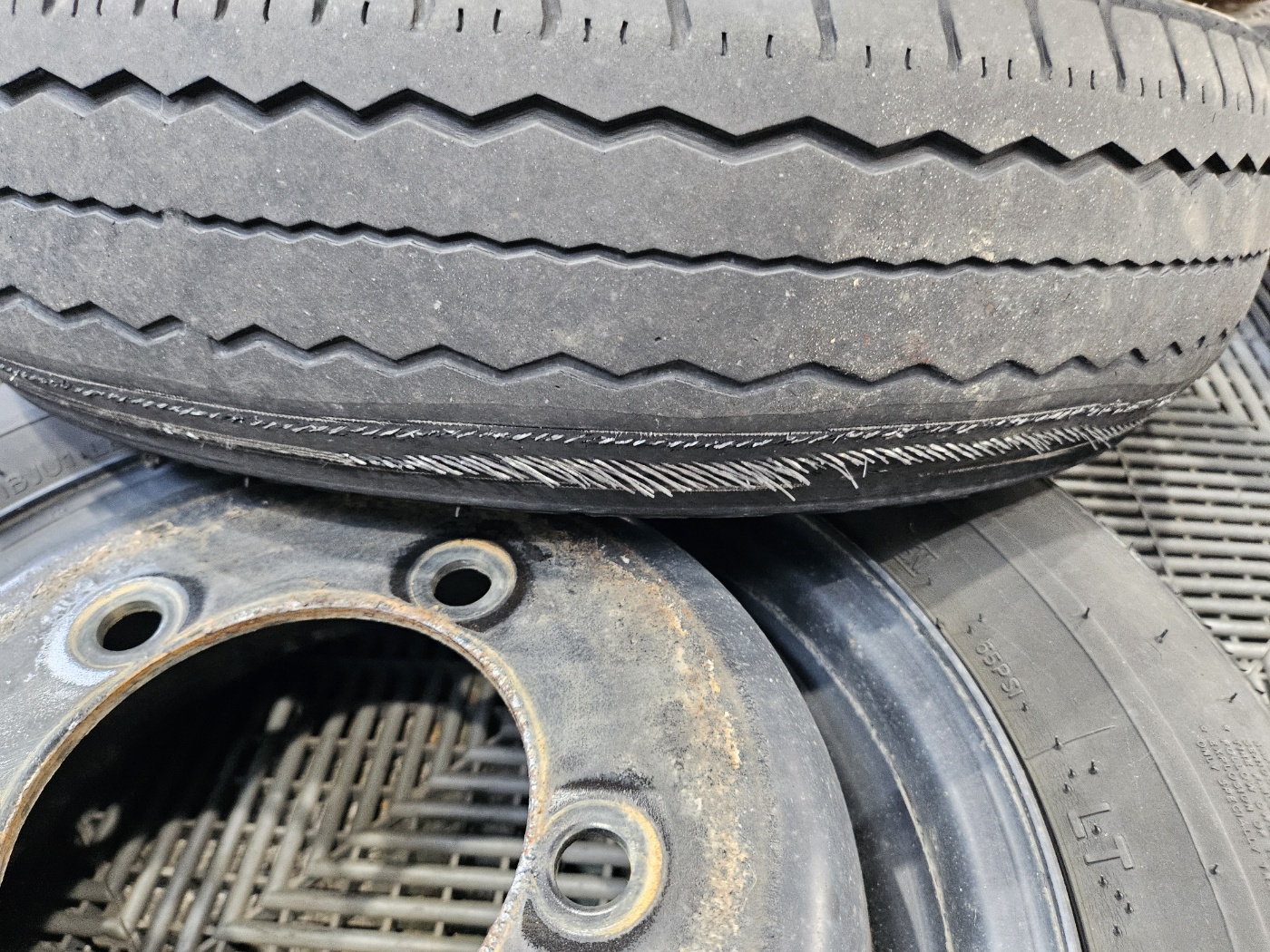 /user/k/kingkongtire/editor/2407/f2c100f395efd5570e6c56411ec636fb_1722398439_9967.jpg 이미지크게보기