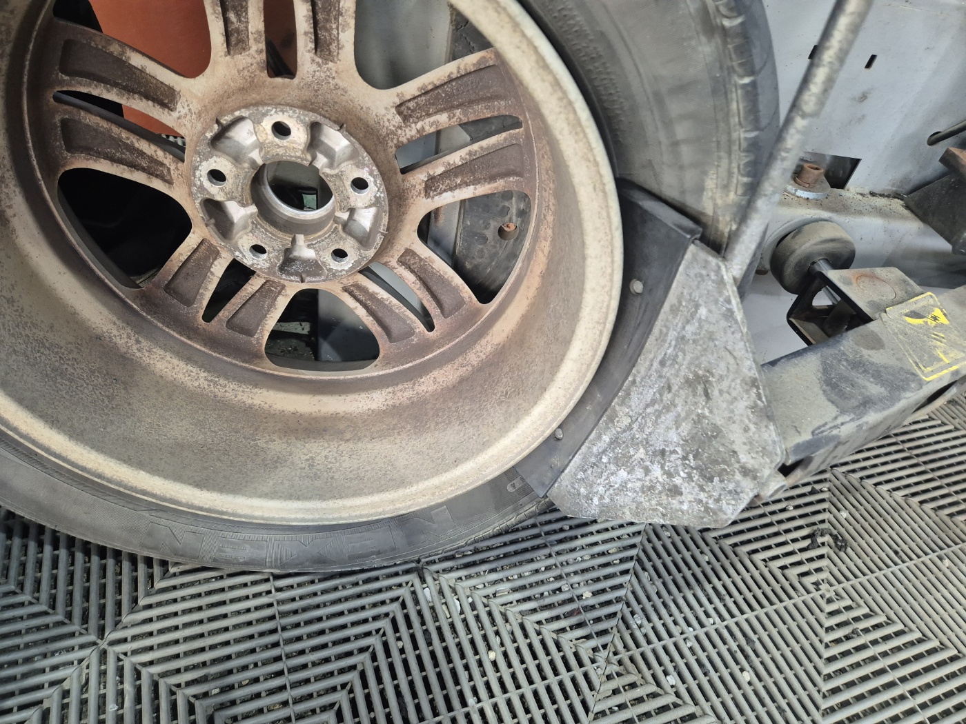 /user/k/kingkongtire/editor/2407/f2c100f395efd5570e6c56411ec636fb_1722417065_324.jpg 이미지크게보기