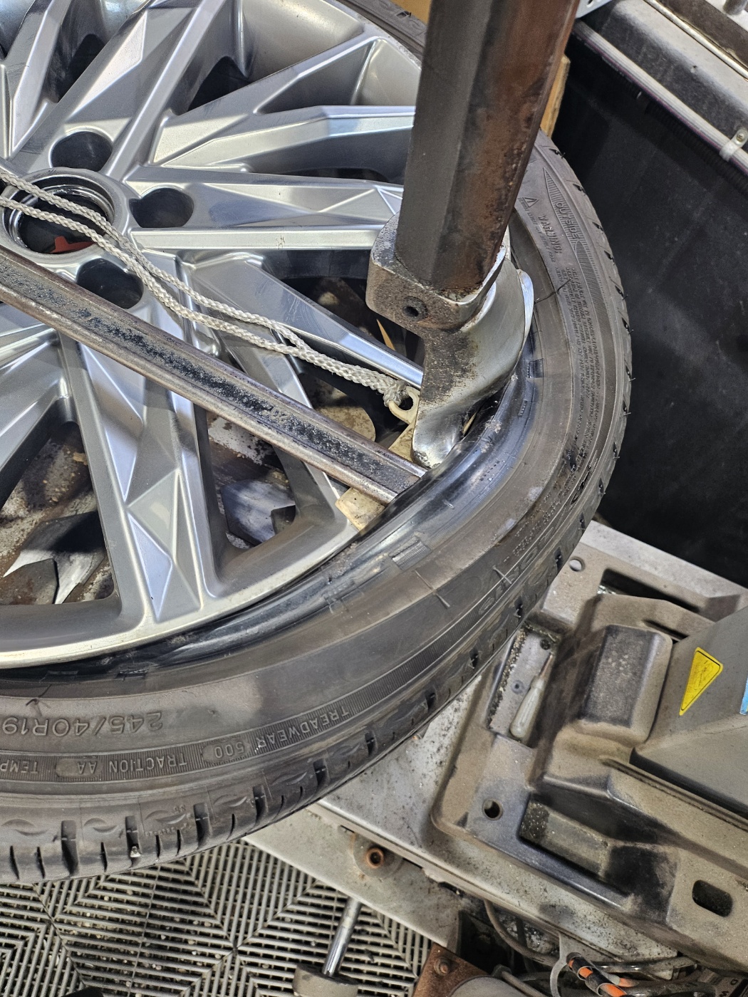 /user/k/kingkongtire/editor/2408/04f25709a2932ea4d5440a45ea5f555f_1723703617_8404.jpg 이미지크게보기