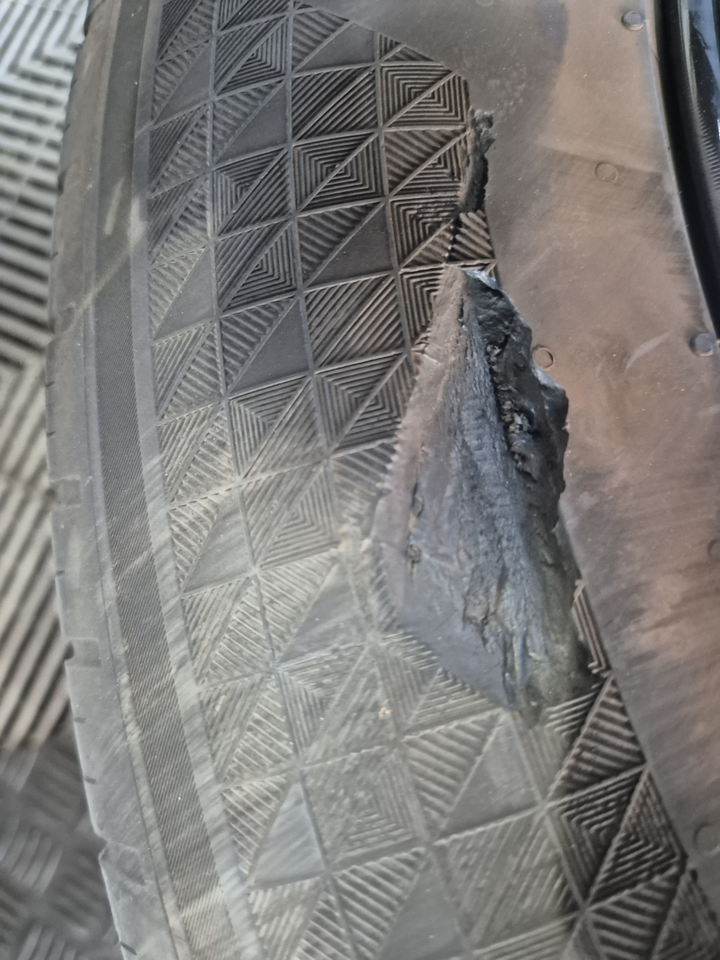 /user/k/kingkongtire/editor/2408/3815b53f16362d9c72112504ac122cc7_1724895363_1398.jpg 이미지크게보기