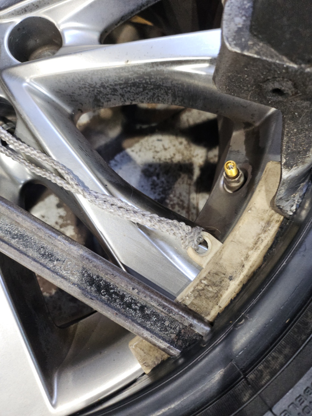 /user/k/kingkongtire/editor/2408/89c933fb01d288a04ad840165d1e1190_1724821789_7699.jpg 이미지크게보기