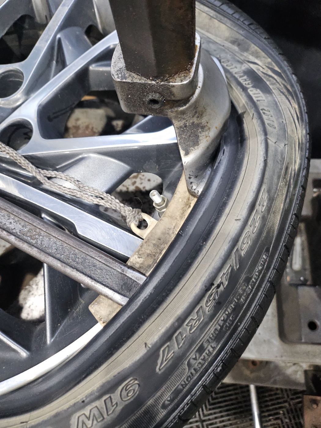 /user/k/kingkongtire/editor/2409/8c40cebe666dbc8e2ff0971c63223354_1726825757_6793.jpg 이미지크게보기