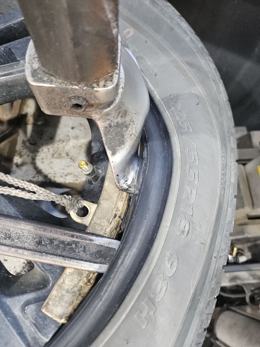 /user/k/kingkongtire/editor/2410/0e3b5c13e0845a263382644b3232fc46_1730349291_3944.jpg 이미지크게보기