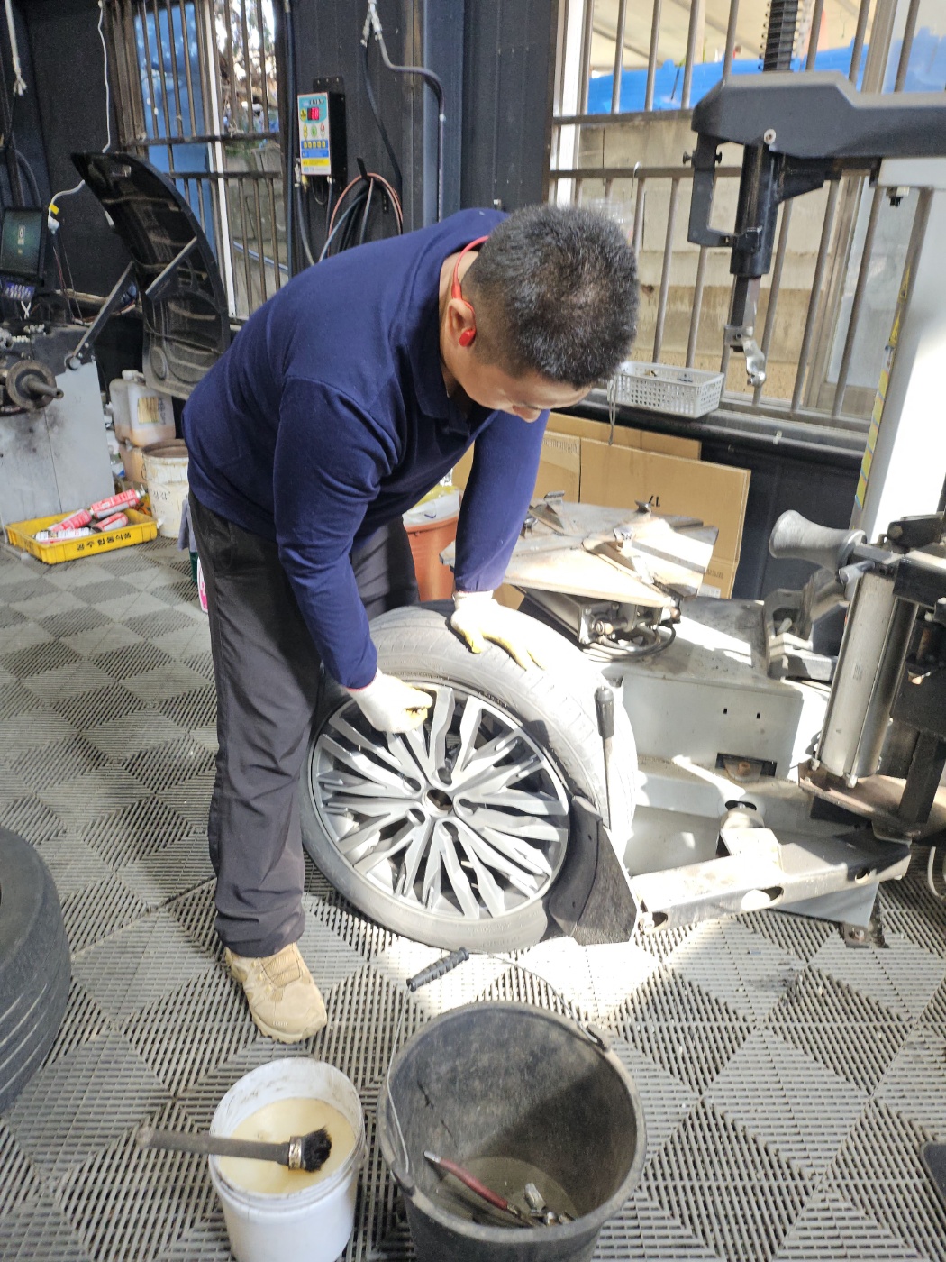 /user/k/kingkongtire/editor/2410/3ad49c94f3711f93465485c4f1f205c7_1730076899_271.jpg 이미지크게보기