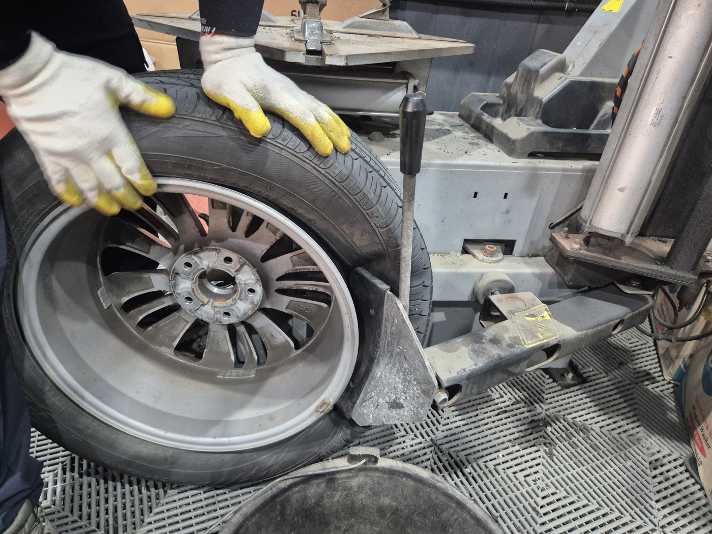 /user/k/kingkongtire/editor/2410/8b8a4d37fb1ab658f5a6a0871541162e_1727862051_0398.jpg 이미지크게보기