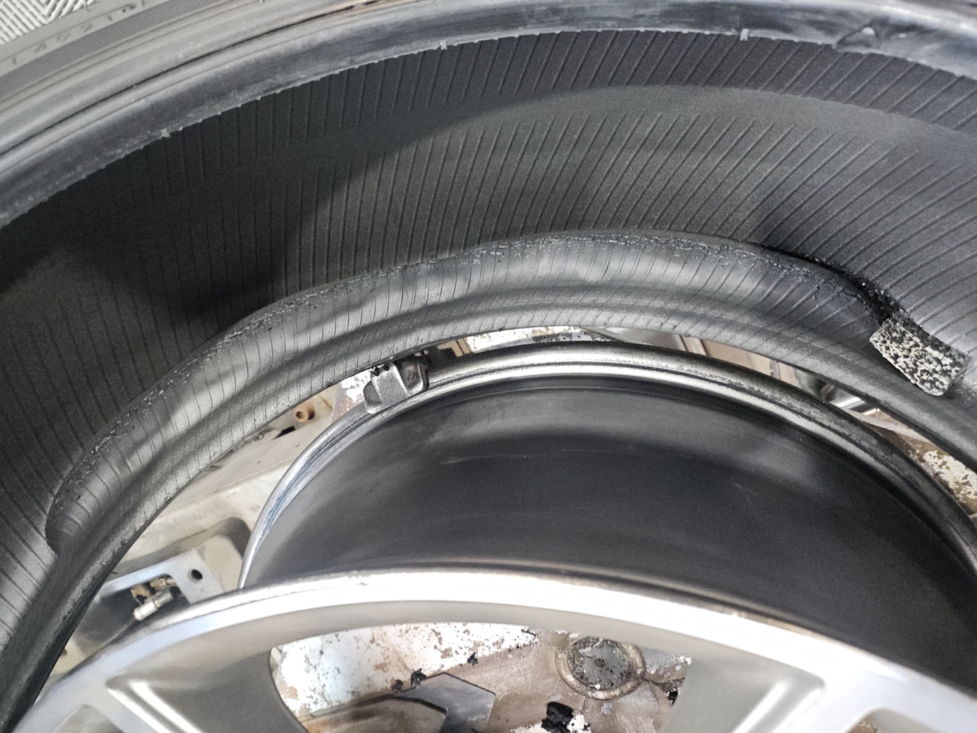 /user/k/kingkongtire/editor/2410/a7c1f819ccbfc38925e6c5f3ca8ddd8b_1729651717_3581.jpg 이미지크게보기