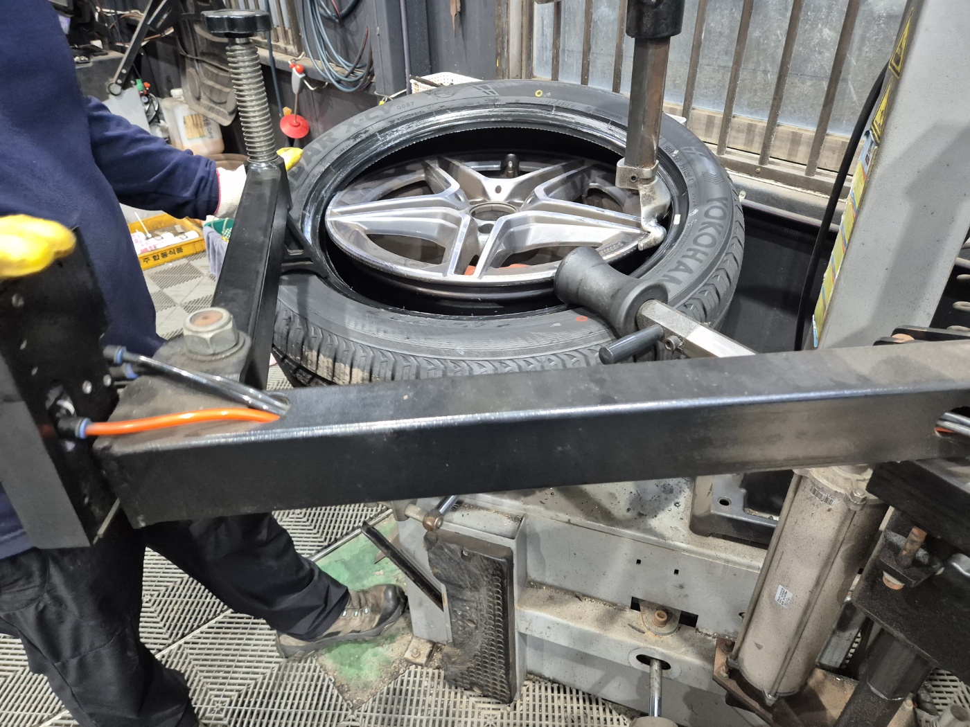 /user/k/kingkongtire/editor/2410/c0a9a98f44dfa659574b3a7103ee21f7_1729314590_2269.jpg 이미지크게보기