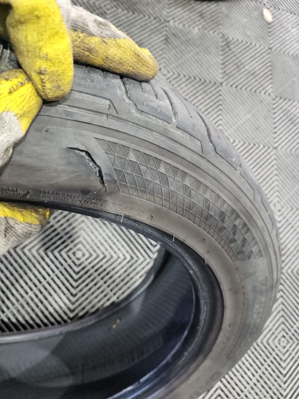 /user/k/kingkongtire/editor/2412/4bd3ef0df390e04a7cdcdcd97a9d8475_1734246525_011.jpg 이미지크게보기