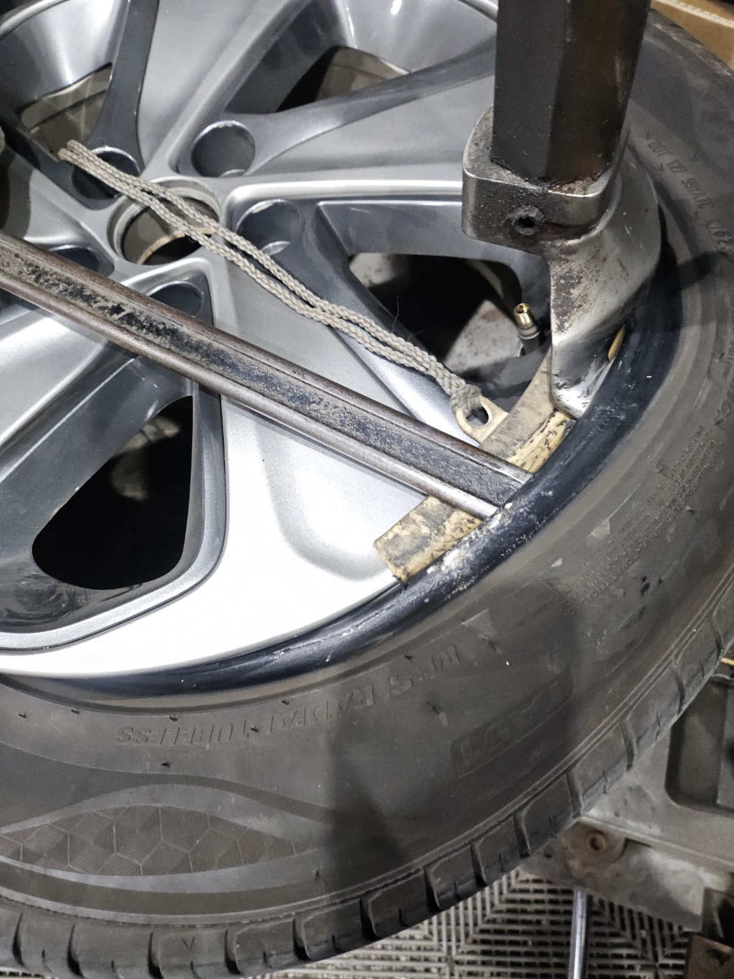 /user/k/kingkongtire/editor/2412/63d7a85faa8472e8cff3a4d233e1a129_1733800103_3991.jpg 이미지크게보기