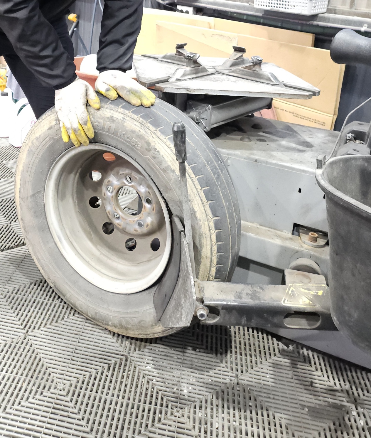 /user/k/kingkongtire/editor/2412/9b573f142f28cc0a1f1e15a81f860856_1733189283_7387.jpg 이미지크게보기